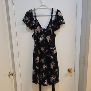 City Chic Sz 18 Black Floral Romper